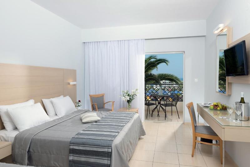 Grand Hotel Holiday Resort - Oda
