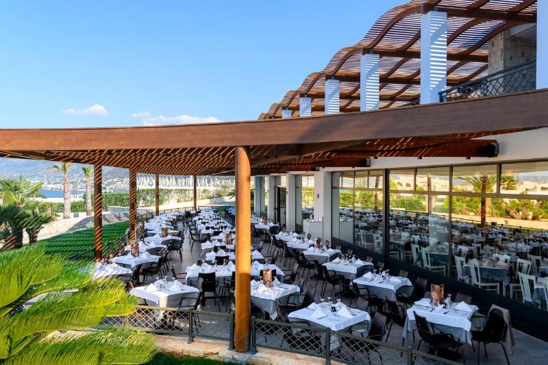 Grand Hotel Holiday Resort - Restoran