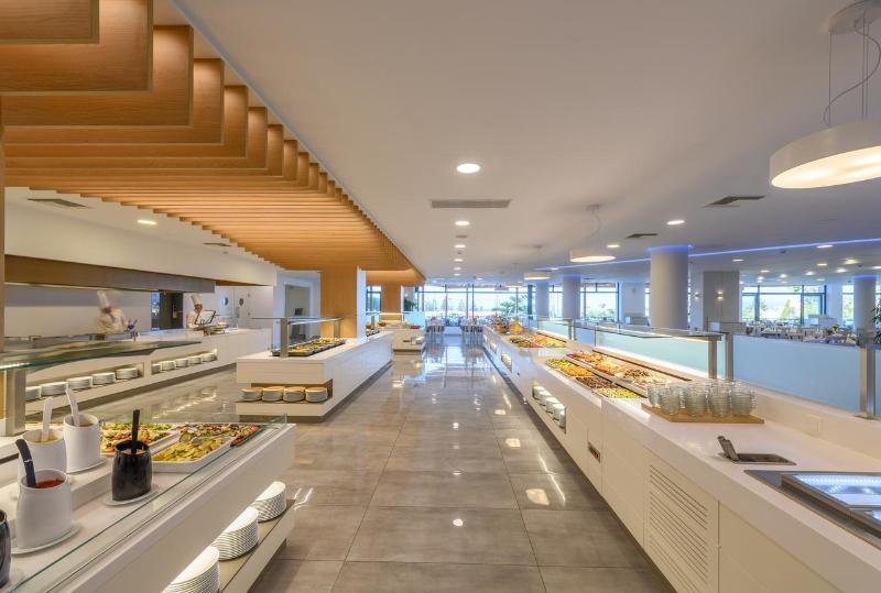 Grand Hotel Holiday Resort - Restoran