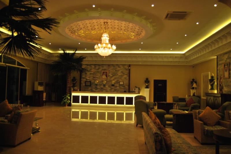 Sharjah International Airport - Lobi