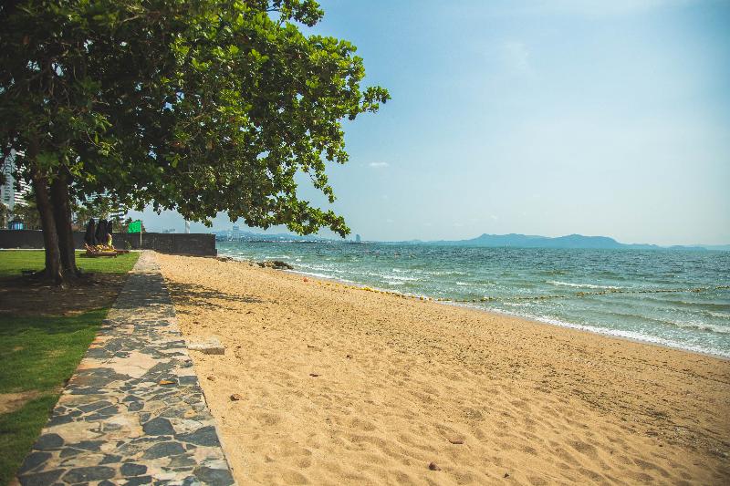 Ana Anan Resort & Villas Pattaya - Plaj
