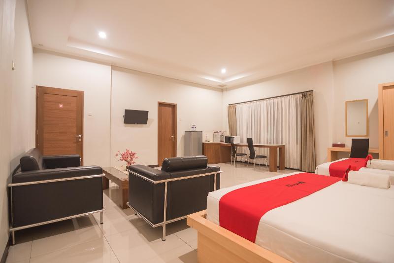 RedDoorz @ Sersan Bajuri Atas - Genel