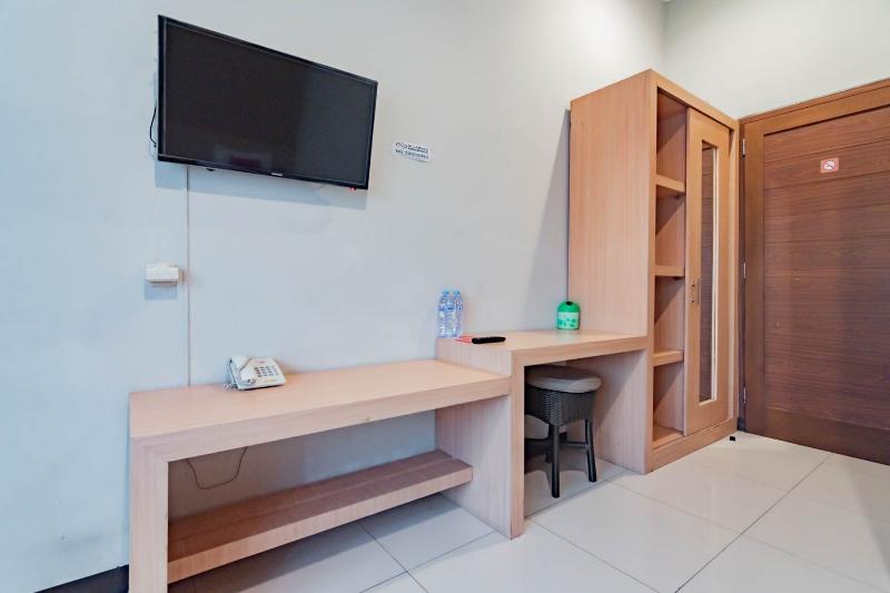 RedDoorz @ Sersan Bajuri Atas - Genel