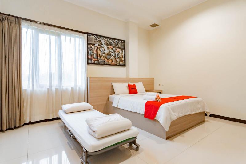 RedDoorz @ Sersan Bajuri Atas - Oda
