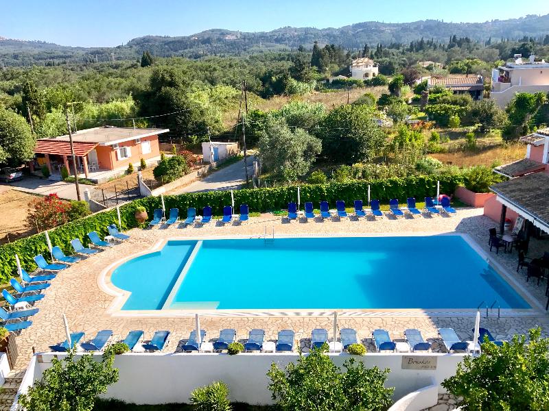 Ionian Suites By Bruskos - Havuz