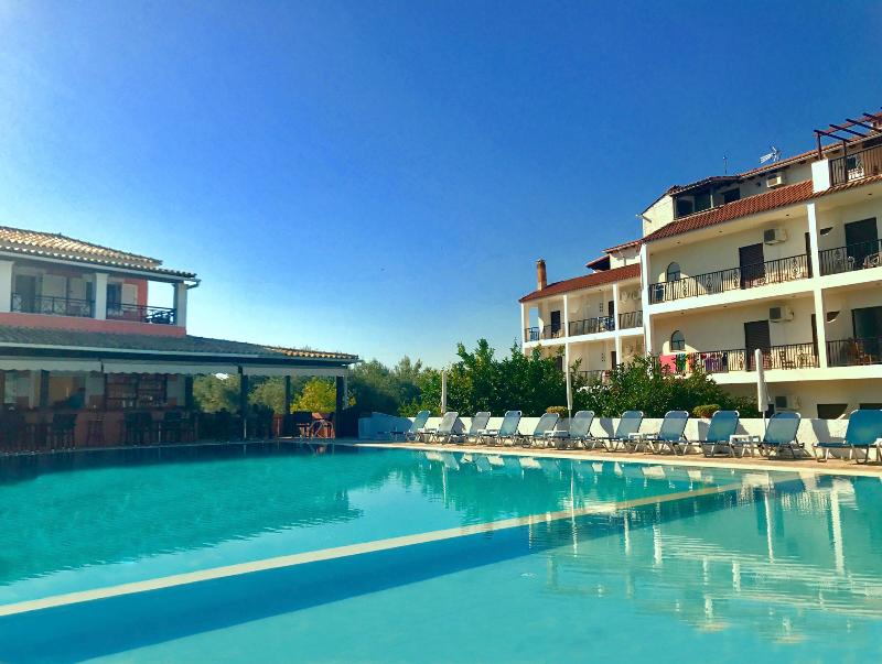 Ionian Suites By Bruskos - Havuz