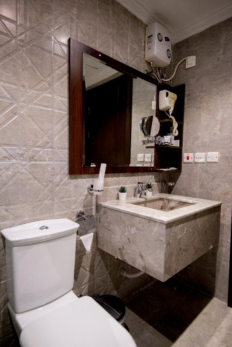 Lahoya Hotel Suites - Oda