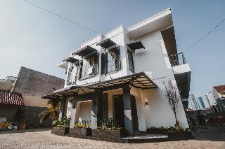 RedDoorz Plus near Mall Slipi Jaya otel fotoğrafı