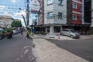 RedDoorz Plus near Mangga Besar Station 2 fotoÄŸrafÄ±