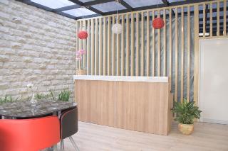 RedDoorz Plus near Manggarai Station 3 fotoÄŸrafÄ±