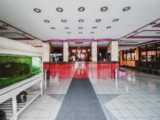 RedDoorz Plus near RSCM Jakarta fotoÄŸrafÄ±
