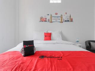 RedDoorz Plus near Taman Rasuna Menteng fotoÄŸrafÄ±
