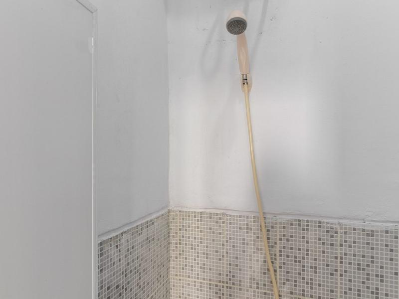 RedDoorz Plus near Taman Rasuna Menteng - Oda
