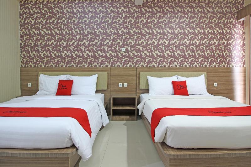 RedDoorz near Jogja City Mall - Oda