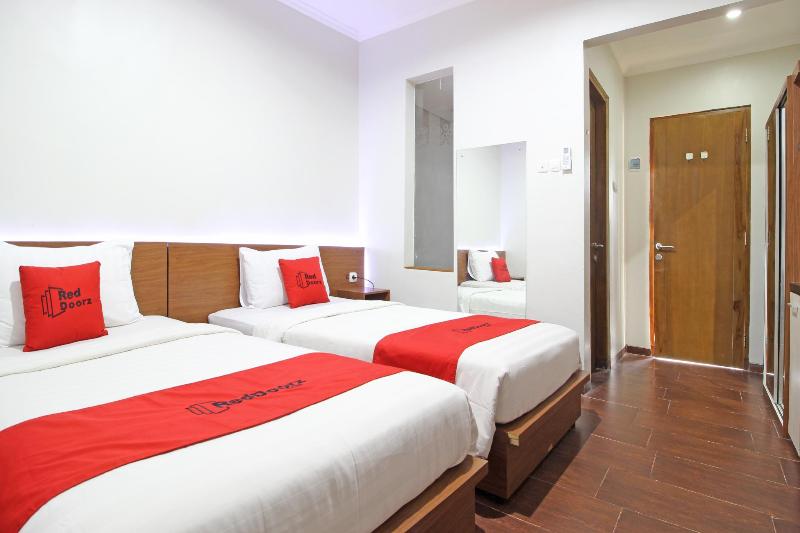 RedDoorz near Jogja City Mall - Oda