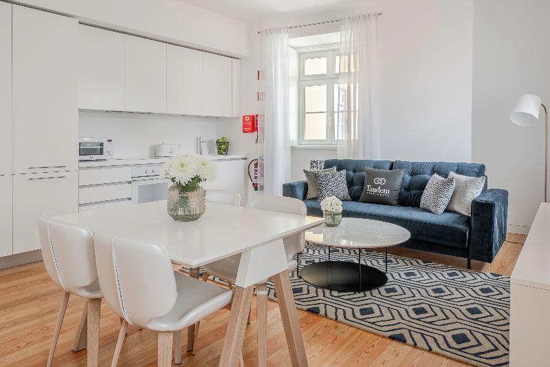 Tandem Palacio Alfama Suites - Oda
