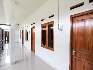 RedDoorz Syariah @ Griya Izzara Guest House fotoÄŸrafÄ±