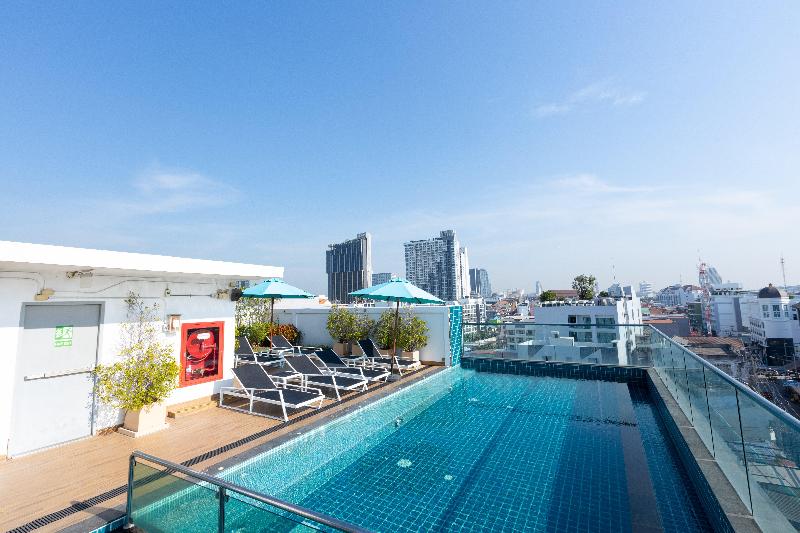 Holiday Inn Express Pattaya Central - Havuz