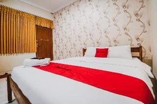 RedDoorz Plus @ Jalan Parangtritis 2 otel fotoğrafı