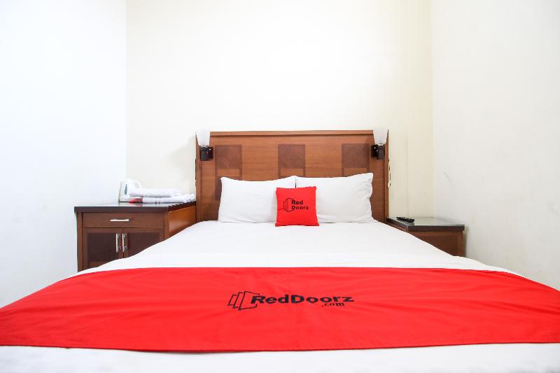 RedDoorz Plus @ Tegal Panggung - Oda