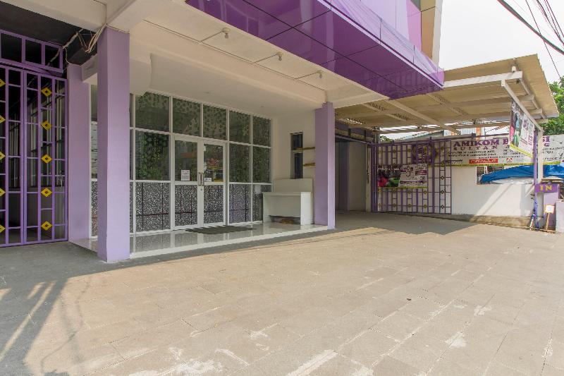 RedDoorz Plus near Stasiun Bekasi - Genel