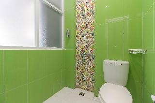 RedDoorz Plus near Stasiun Bekasi fotoÄŸrafÄ±
