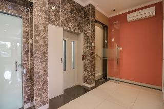 RedDoorz Plus near Soekarno Hatta Airport 2 fotoÄŸrafÄ±