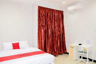 RedDoorz Plus near Mall Kelapa Gading fotoÄŸrafÄ±