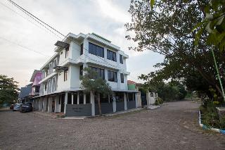 RedDoorz Syariah near DBL Arena 2 fotoÄŸrafÄ±