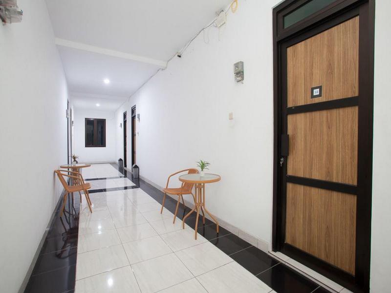 RedDoorz Syariah near DBL Arena 2 - Genel