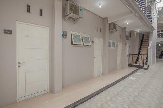 RedDoorz near Ciputra Golf Surabaya fotoÄŸrafÄ±