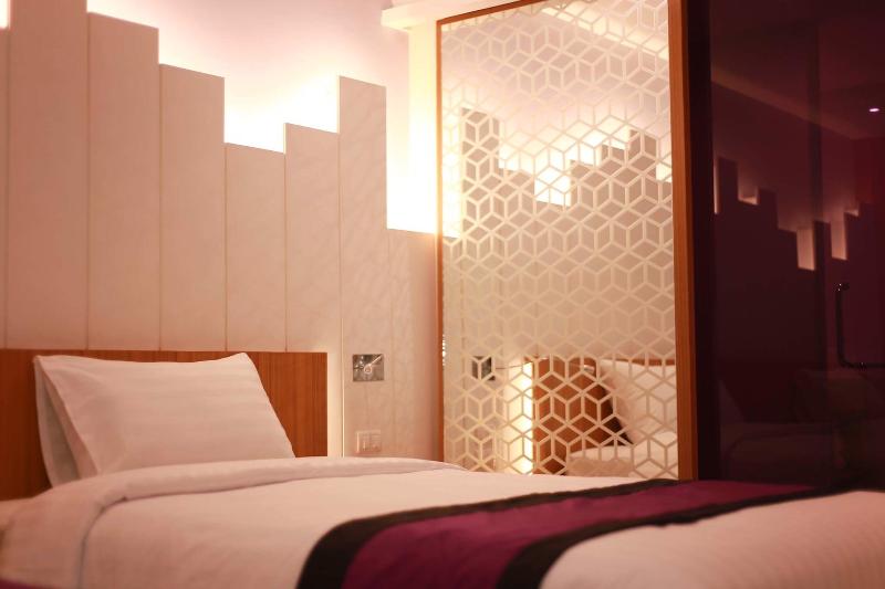The Whisper Hotel - Oda