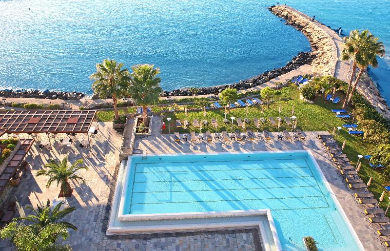 Crowne Plaza Limassol - Oda