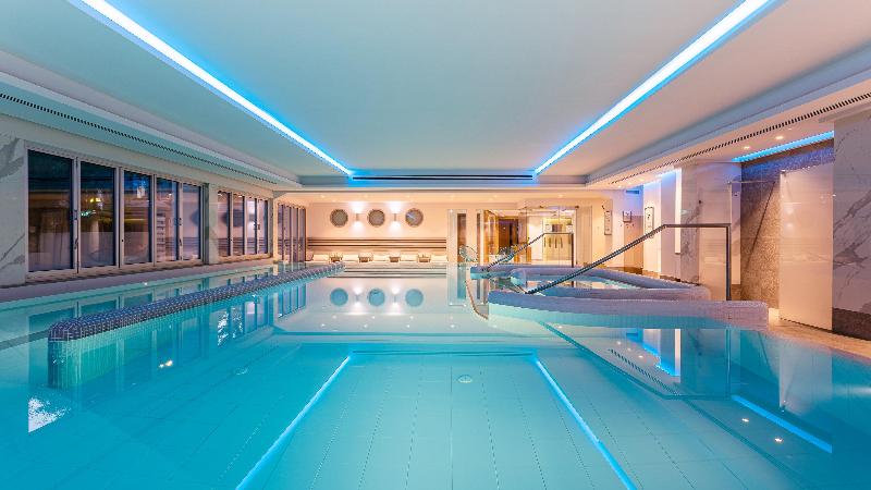 Crowne Plaza Limassol - Havuz