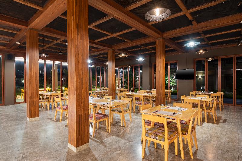 La Isla Pranburi Beach (formerly Away Pranburi) - Restoran