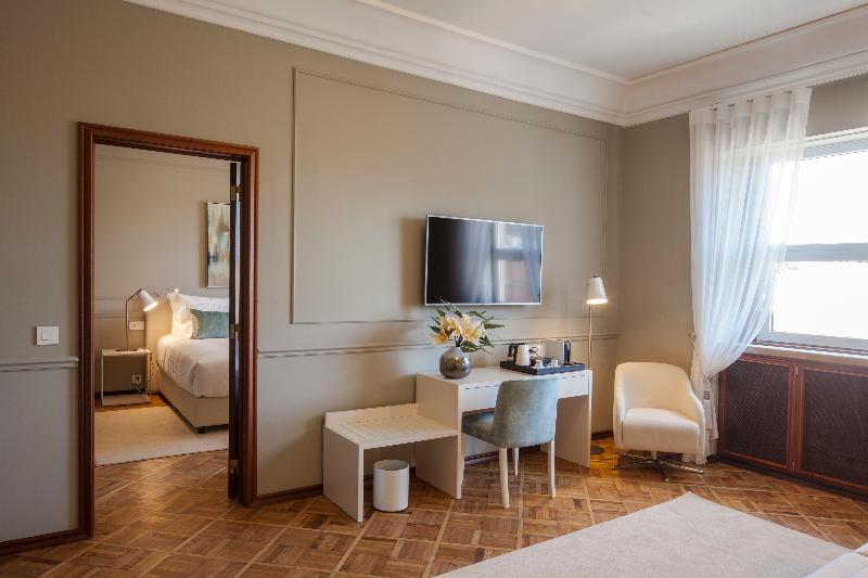 Luzeiros Suites - Oda