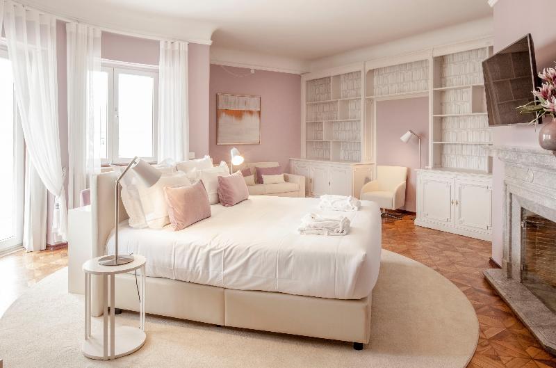 Luzeiros Suites - Oda