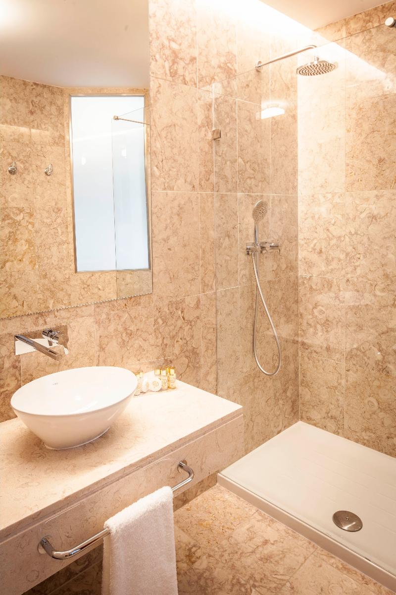 Luzeiros Suites - Oda