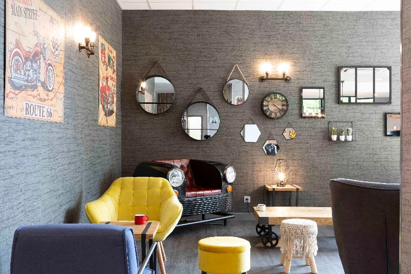Break Hotel - Lobi