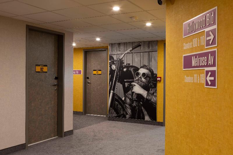 Break Hotel - Genel