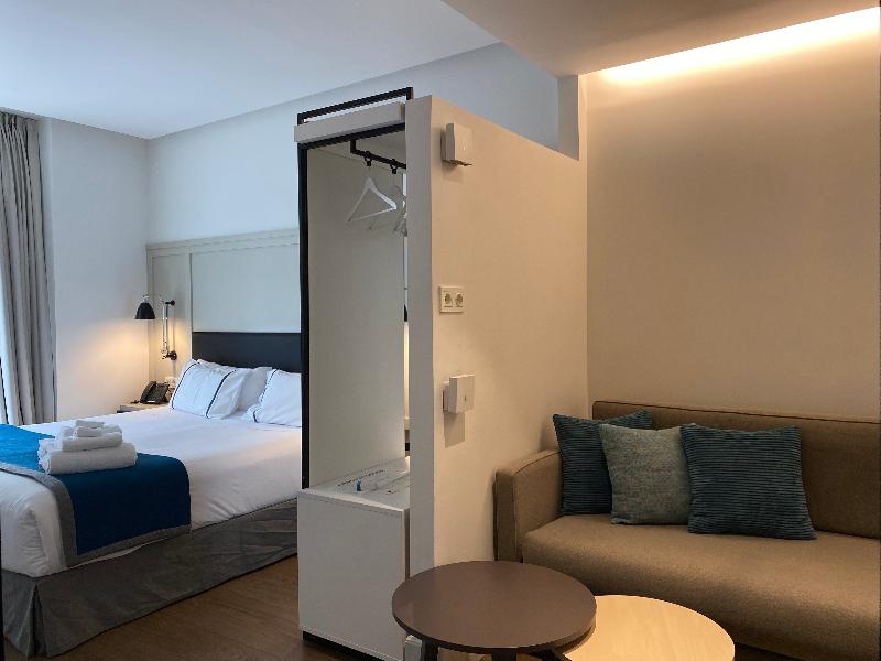 Sansebay Hotel - Oda