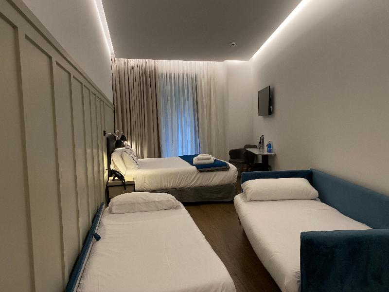Sansebay Hotel - Oda