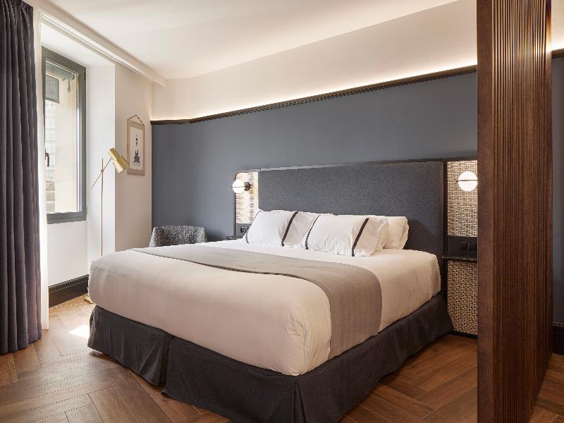 Sansebay Hotel - Oda