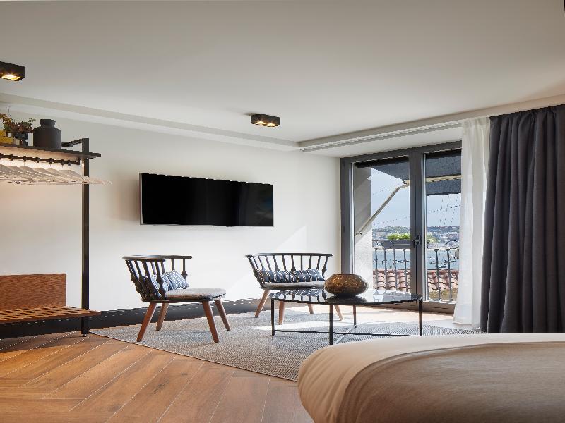 Sansebay Hotel - Oda