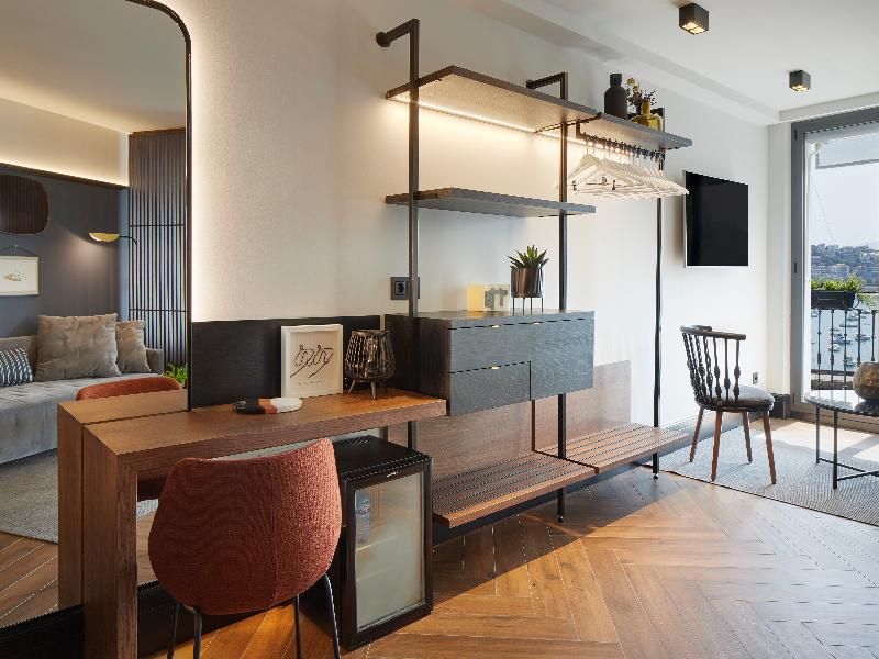 Sansebay Hotel - Oda