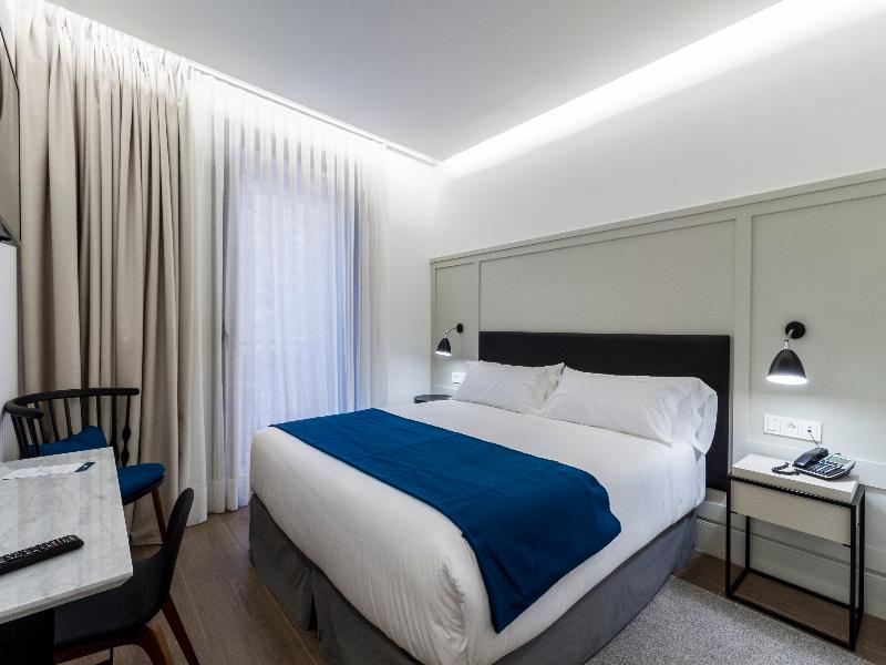 Sansebay Hotel - Oda