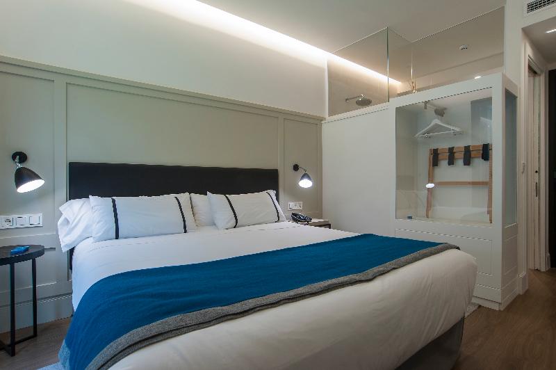 Sansebay Hotel - Oda