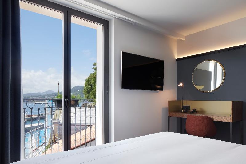 Sansebay Hotel - Oda