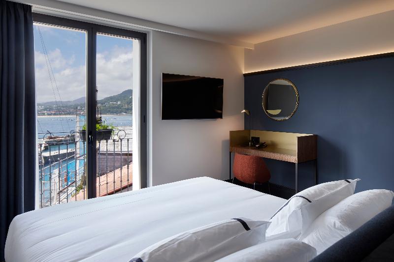 Sansebay Hotel - Oda