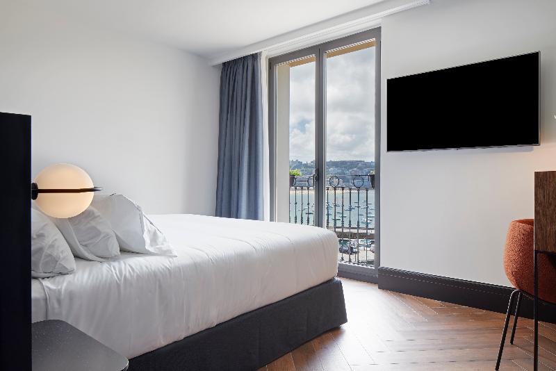 Sansebay Hotel - Oda